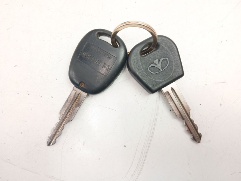 Recambio de conmutador de arranque para daewoo tacuma (u100) 1.6 referencia OEM IAM 96261298  