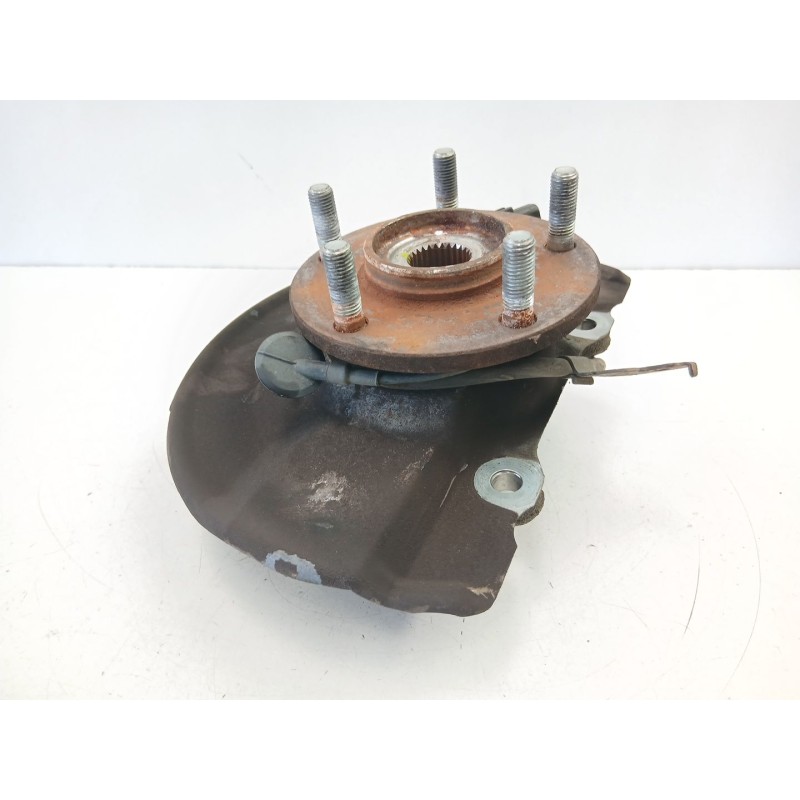 Recambio de mangueta delantera derecha para mitsubishi asx (ga_w_) 1.8 di-d (ga6w) referencia OEM IAM 3870A008  