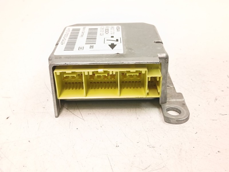 Recambio de centralita airbag para nissan primera (p11) 2.0 td referencia OEM IAM 988207J700 0285001329 