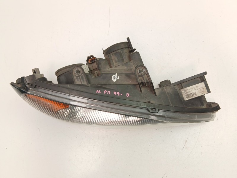 Recambio de faro derecho para nissan primera (p11) 2.0 td referencia OEM IAM 260109F600 89003045 