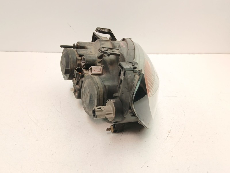 Recambio de faro derecho para nissan primera (p11) 2.0 td referencia OEM IAM 260109F600 89003045 
