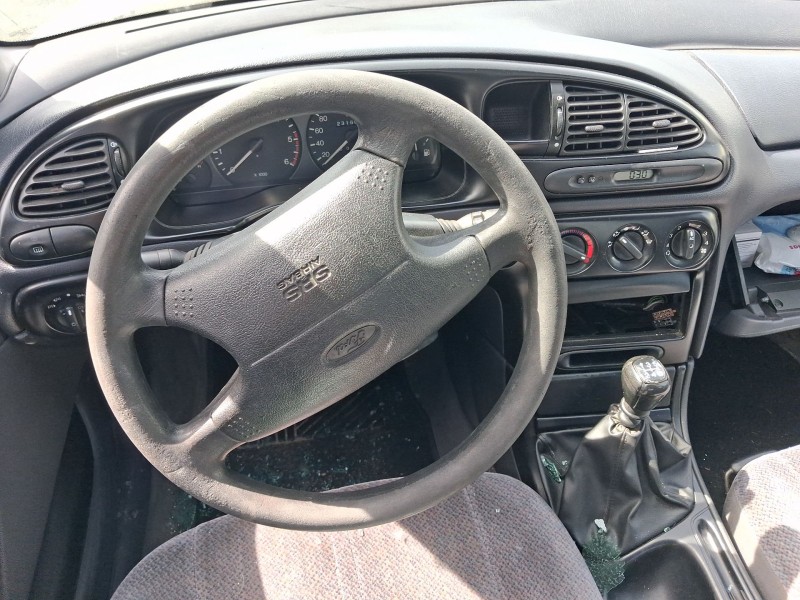 ford mondeo ii sedán (bfp) del año 1997