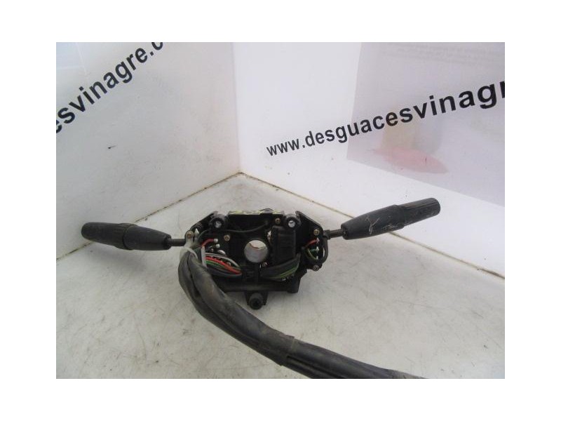 Recambio de mando luces y limpias : hyundai lantra : 1.5 g -4dj (85,27cv) 4p [1994] para hyundai lantra 1.5 g -4dj referencia OE