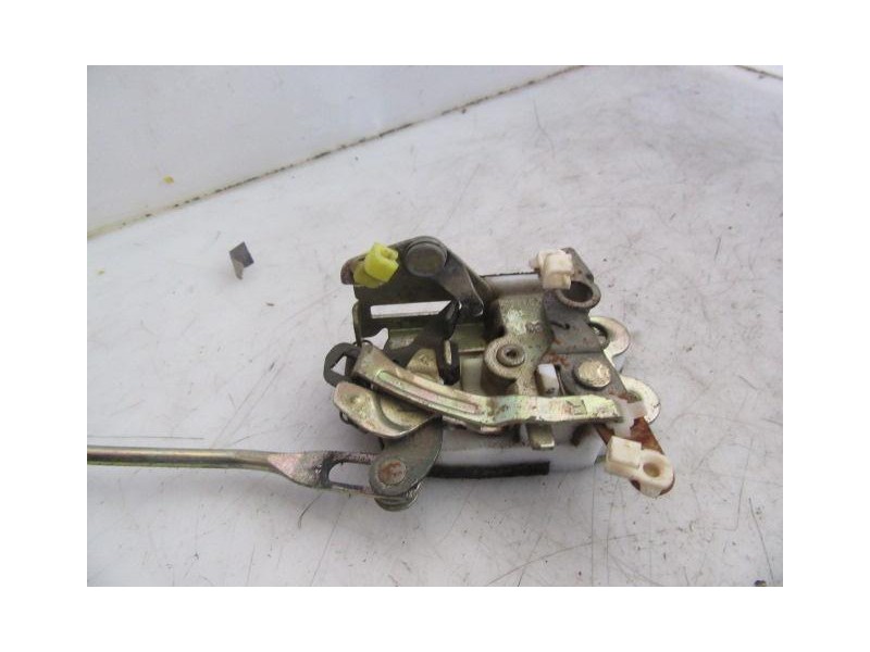 Recambio de cerradura pta. del. dch. : hyundai lantra : 1.5 g -4dj (85,27cv) 4p [1994] para hyundai lantra 1.5 g -4dj referencia