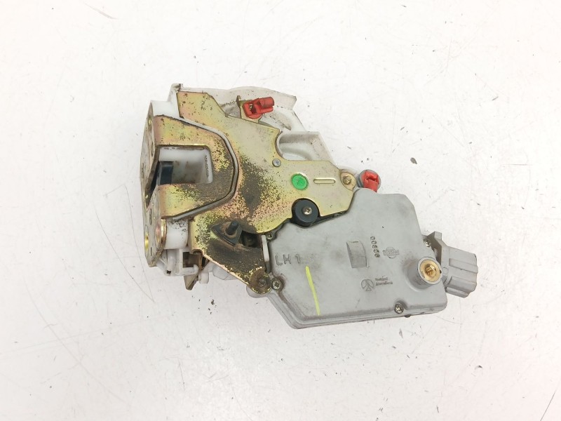Recambio de cerradura puerta trasera izquierda para nissan primera (p11) 2.0 td referencia OEM IAM 825039F510  