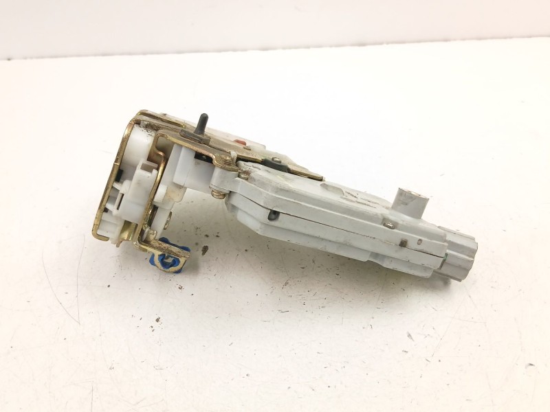 Recambio de cerradura puerta trasera izquierda para nissan primera (p11) 2.0 td referencia OEM IAM 825039F510  