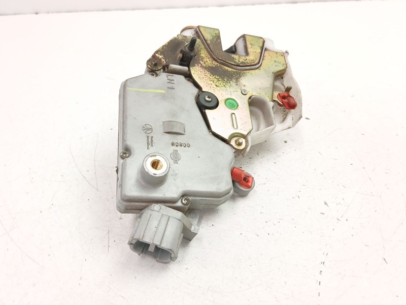 Recambio de cerradura puerta trasera izquierda para nissan primera (p11) 2.0 td referencia OEM IAM 825039F510  