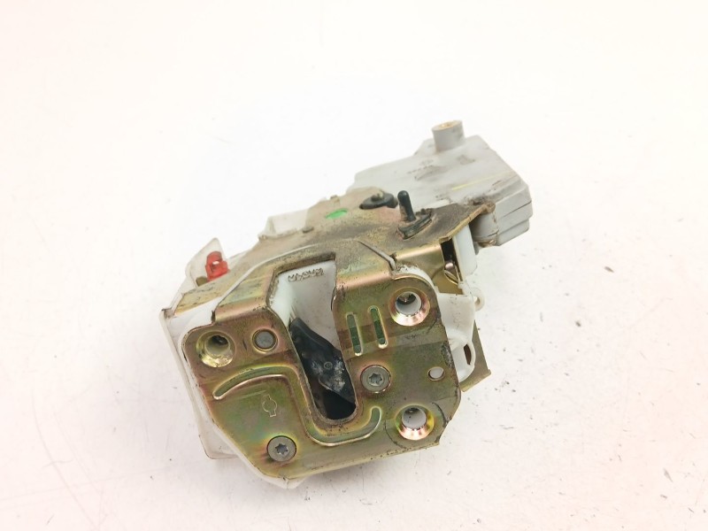 Recambio de cerradura puerta trasera izquierda para nissan primera (p11) 2.0 td referencia OEM IAM 825039F510  