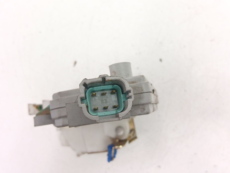 Recambio de cerradura puerta trasera derecha para nissan primera (p11) 2.0 td referencia OEM IAM 825029F510  