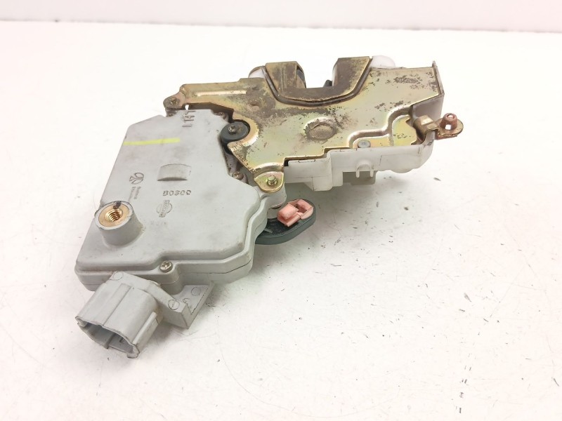 Recambio de cerradura puerta delantera izquierda para nissan primera (p11) 2.0 td referencia OEM IAM 805032F010  