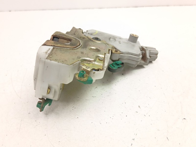 Recambio de cerradura puerta delantera derecha para nissan primera (p11) 2.0 td referencia OEM IAM 805022F915  