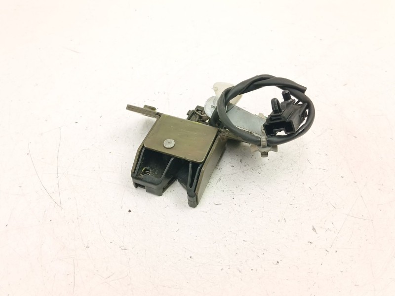 Recambio de cerradura maletero porton para nissan primera (p11) 2.0 td referencia OEM IAM 905029F600  