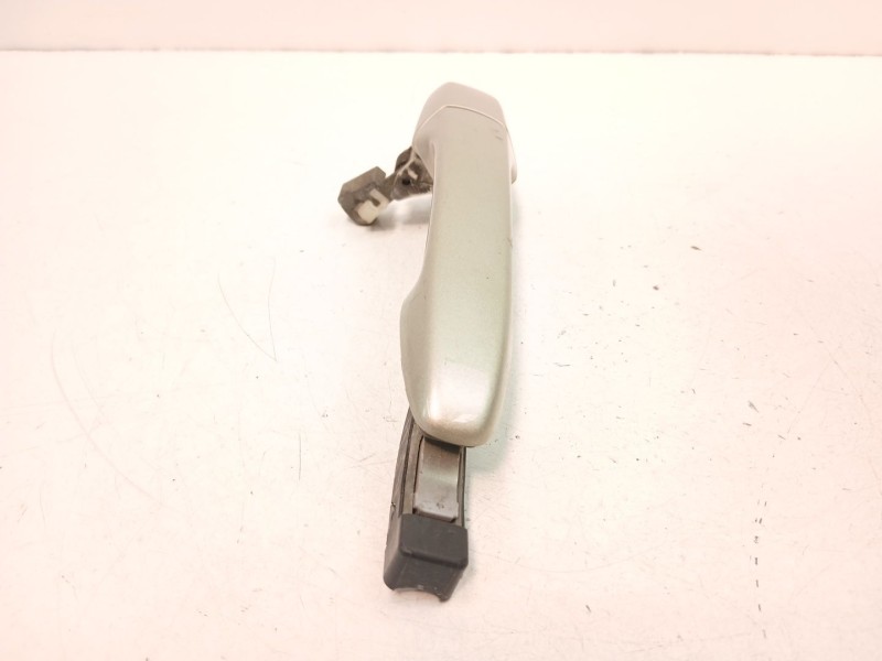 Recambio de manilla trasera izquierda para mazda 3 (bk) 1.6 di turbo referencia OEM IAM G22C59410C28  