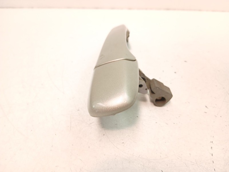 Recambio de manilla trasera izquierda para mazda 3 (bk) 1.6 di turbo referencia OEM IAM G22C59410C28  