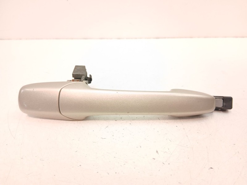 Recambio de manilla trasera derecha para mazda 3 (bk) 1.6 di turbo referencia OEM IAM GJ6A58410D28  
