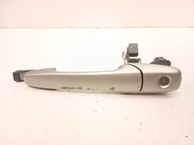 Recambio de manilla delantera izquierda para mazda 3 (bk) 1.6 di turbo referencia OEM IAM GJ6A59410E28  