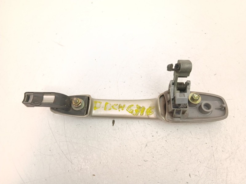 Recambio de manilla delantera derecha para mazda 3 (bk) 1.6 di turbo referencia OEM IAM GJ6A58410D28  