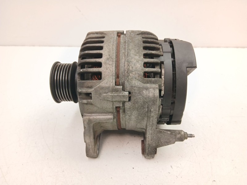 Recambio de alternador para seat toledo ii (1m2) 1.6 16v referencia OEM IAM 028903028D 0124325003 