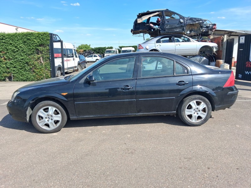 ford mondeo iii sedán (b4y) del año 2001