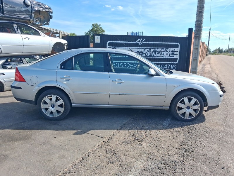 ford mondeo iii sedán (b4y) del año 2004