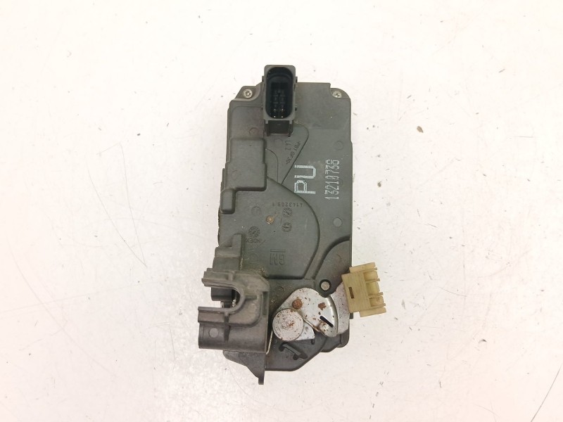 Recambio de cerradura puerta trasera izquierda para opel astra h (a04) 1.7 cdti (l48) referencia OEM IAM 13210738  