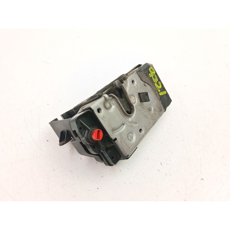 Recambio de cerradura puerta trasera derecha para opel astra h (a04) 1.7 cdti (l48) referencia OEM IAM 13210739  