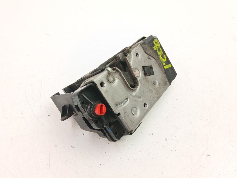Recambio de cerradura puerta trasera derecha para opel astra h (a04) 1.7 cdti (l48) referencia OEM IAM 13210739  