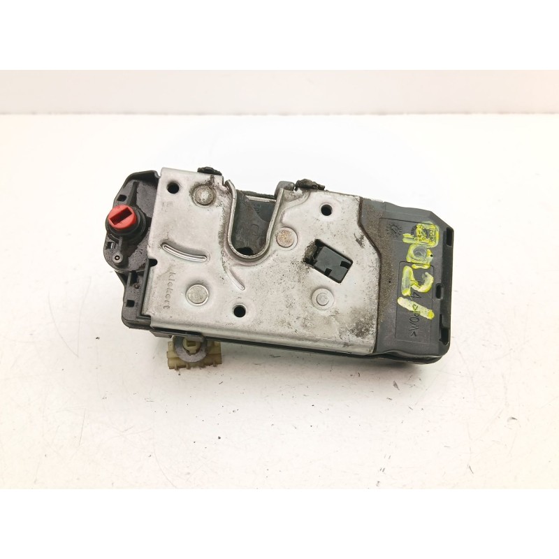Recambio de cerradura puerta trasera derecha para opel astra h (a04) 1.7 cdti (l48) referencia OEM IAM 13210739  