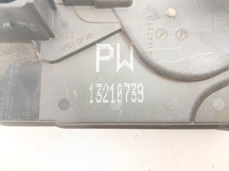 Recambio de cerradura puerta trasera derecha para opel astra h (a04) 1.7 cdti (l48) referencia OEM IAM 13210739  