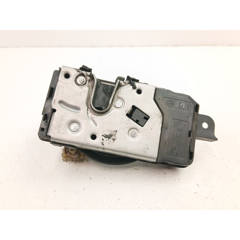 Recambio de cerradura puerta delantera derecha para opel astra h (a04) 1.7 cdti (l48) referencia OEM IAM 13210749  