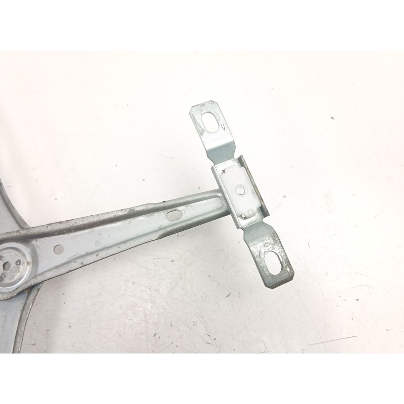 Recambio de elevalunas delantero izquierdo para opel astra h (a04) 1.7 cdti (l48) referencia OEM IAM 13100417  13100405