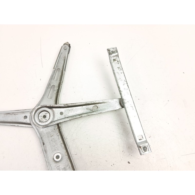 Recambio de elevalunas delantero izquierdo para opel astra h (a04) 1.7 cdti (l48) referencia OEM IAM 13100417  13100405