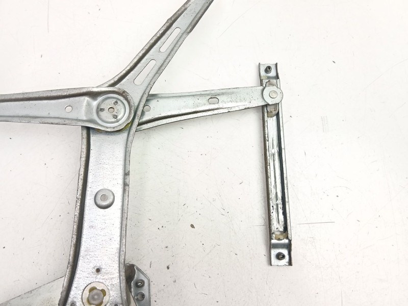 Recambio de elevalunas delantero derecho para opel astra h (a04) 1.7 cdti (l48) referencia OEM IAM 13100418  13100406