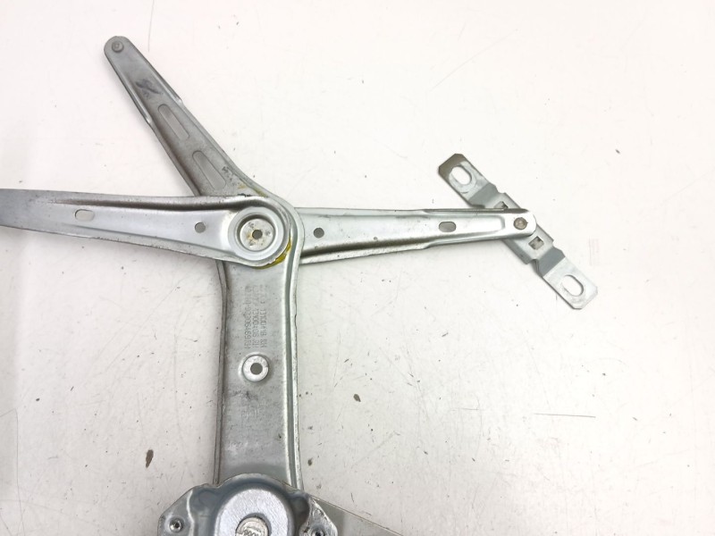 Recambio de elevalunas delantero derecho para opel astra h (a04) 1.7 cdti (l48) referencia OEM IAM 13100418  13100406