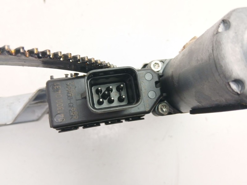 Recambio de elevalunas delantero derecho para opel astra h (a04) 1.7 cdti (l48) referencia OEM IAM 13100418  13100406