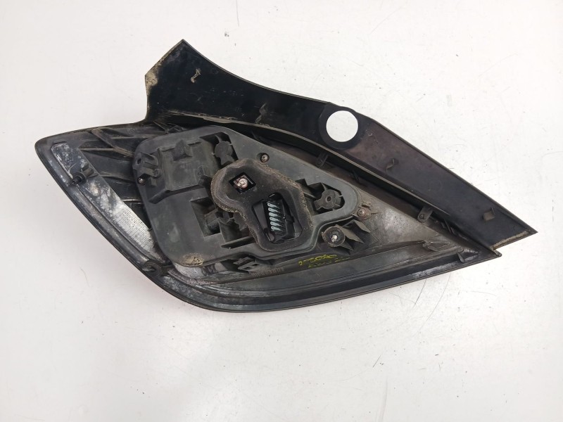 Recambio de piloto trasero derecho para opel astra h (a04) 1.7 cdti (l48) referencia OEM IAM 24451837  