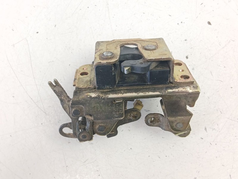 Recambio de cerradura puerta trasera izquierda para daewoo aranos 2.0 referencia OEM IAM 90159254  
