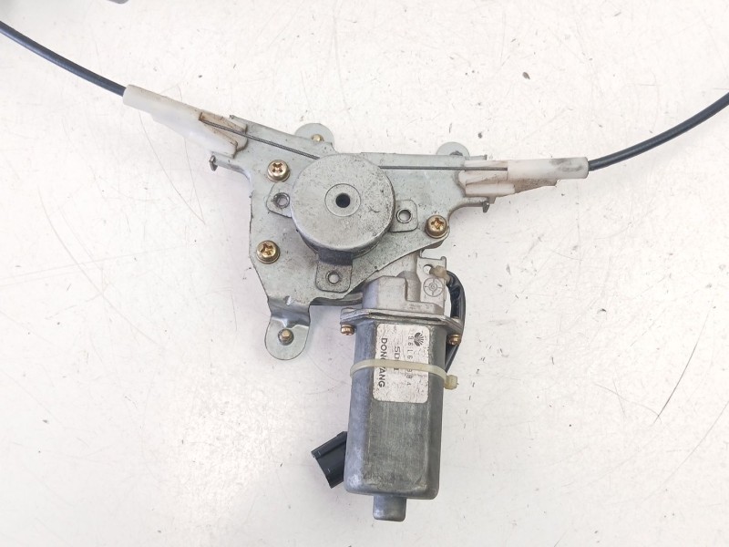 Recambio de elevalunas delantero derecho para daewoo aranos 2.0 referencia OEM IAM 96168984  