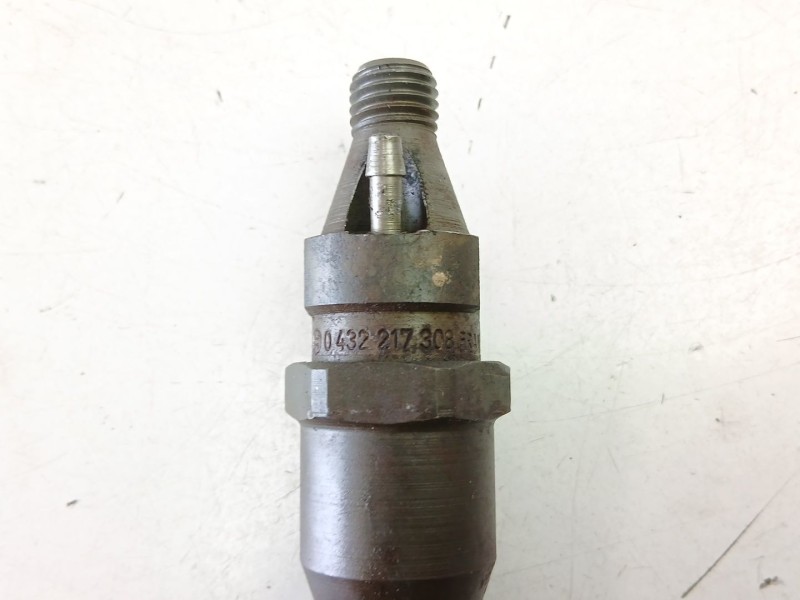Recambio de inyectores juego para nissan primera (p11) 2.0 td referencia OEM IAM 166002J610 0432217308 166002J600