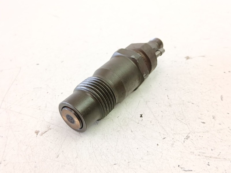 Recambio de inyectores juego para nissan primera (p11) 2.0 td referencia OEM IAM 166002J610 0432217308 166002J600