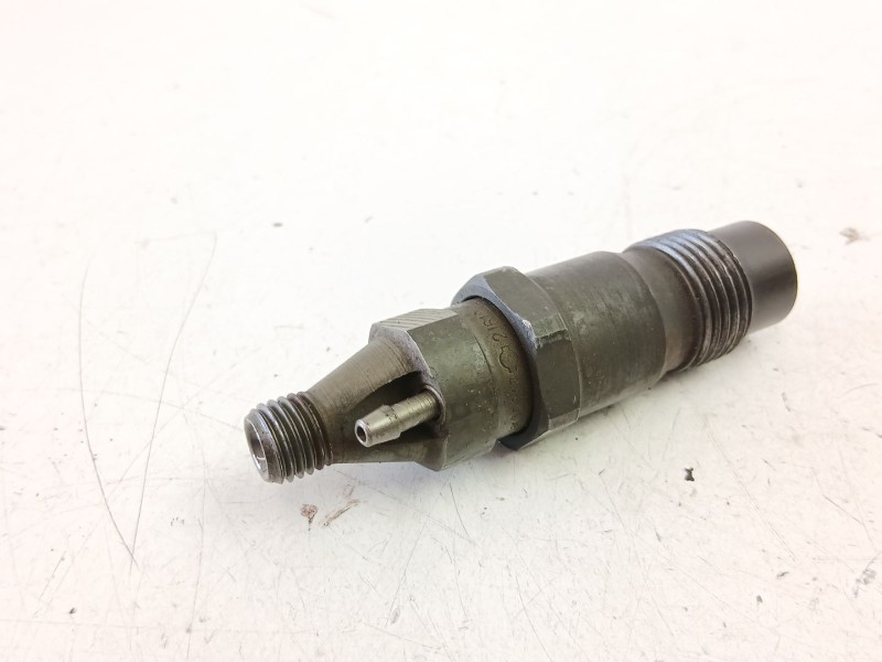 Recambio de inyectores juego para nissan primera (p11) 2.0 td referencia OEM IAM 166002J610 0432217308 166002J600