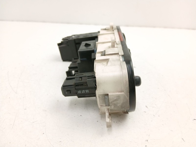 Recambio de mandos calefaccion aire para ford mondeo ii sedán (bfp) 1.8 td referencia OEM IAM 97BW18D451AB  