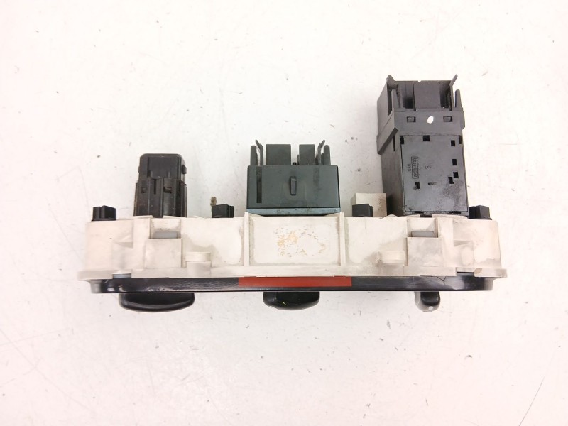Recambio de mandos calefaccion aire para ford mondeo ii sedán (bfp) 1.8 td referencia OEM IAM 97BW18D451AB  