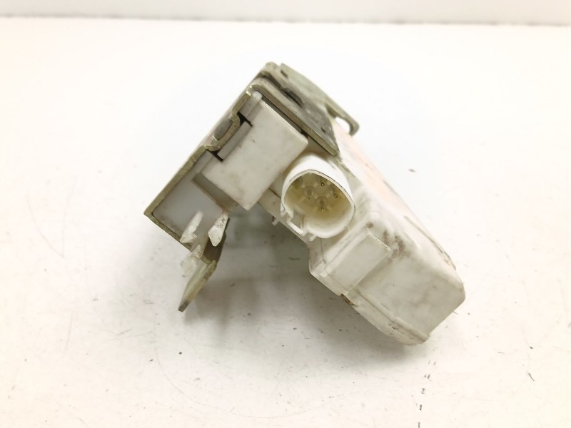 Recambio de cerradura puerta delantera izquierda para ford mondeo ii sedán (bfp) 1.8 td referencia OEM IAM 95BBF213A65LA  