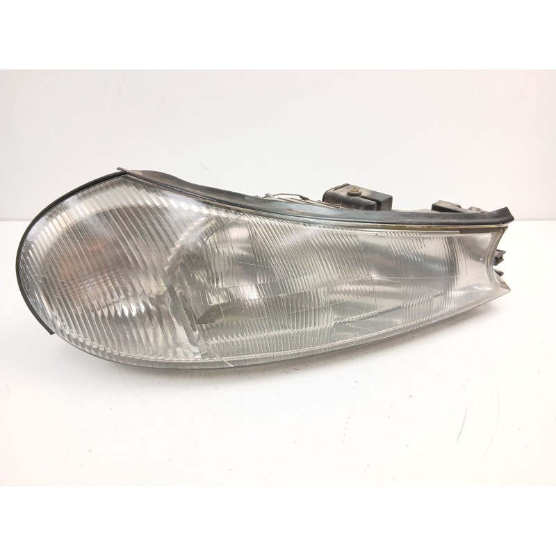 Recambio de faro derecho para ford mondeo ii sedán (bfp) 1.8 td referencia OEM IAM 98BG13005FD 0301098206 