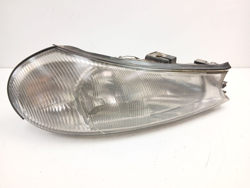 Recambio de faro derecho para ford mondeo ii sedán (bfp) 1.8 td referencia OEM IAM 98BG13005FD 0301098206 