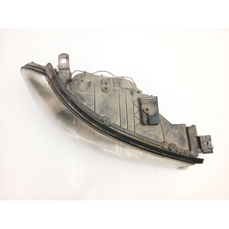 Recambio de faro derecho para ford mondeo ii sedán (bfp) 1.8 td referencia OEM IAM 98BG13005FD 0301098206 