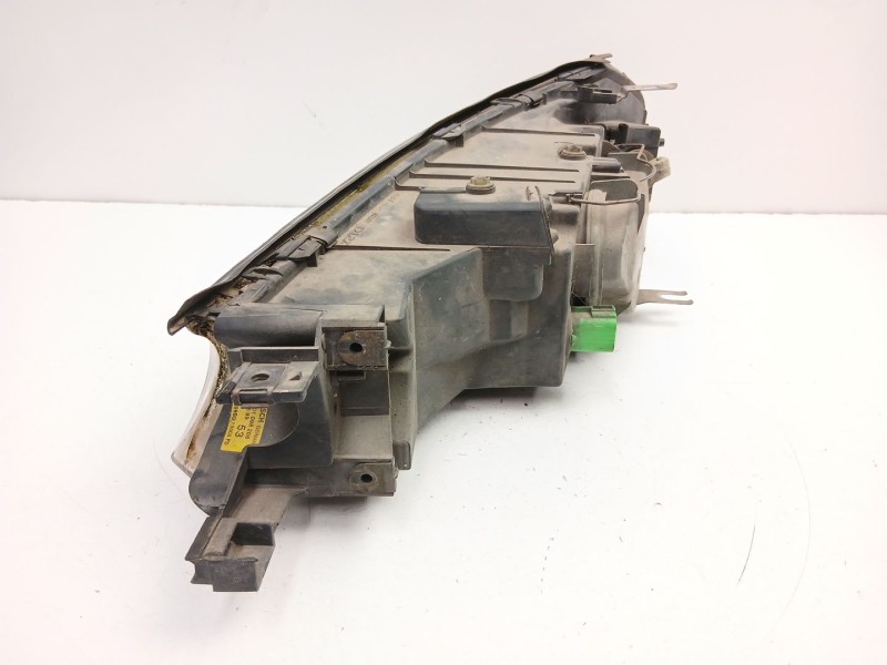Recambio de faro derecho para ford mondeo ii sedán (bfp) 1.8 td referencia OEM IAM 98BG13005FD 0301098206 