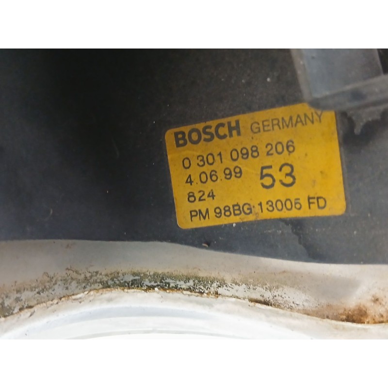 Recambio de faro derecho para ford mondeo ii sedán (bfp) 1.8 td referencia OEM IAM 98BG13005FD 0301098206 