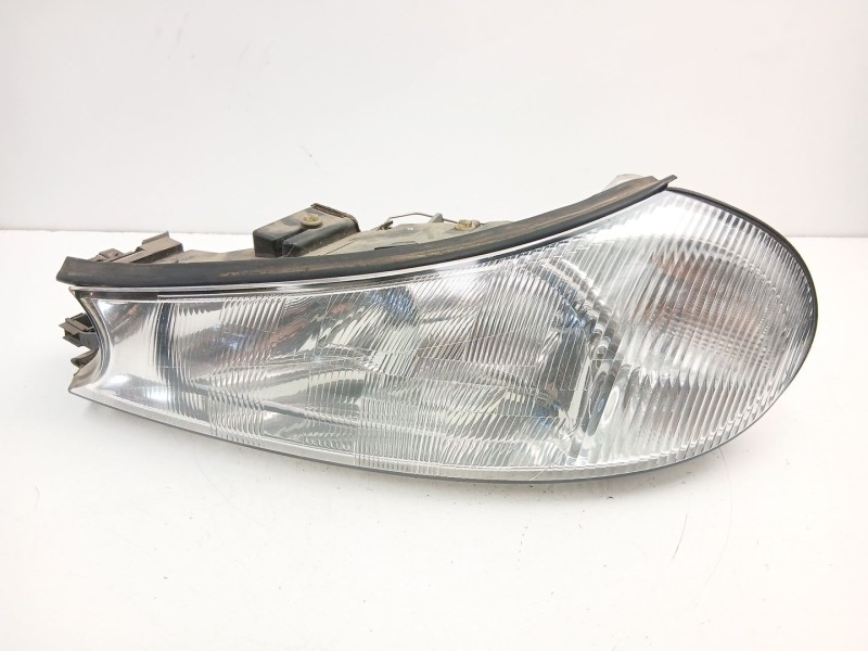 Recambio de faro izquierdo para ford mondeo ii sedán (bfp) 1.8 td referencia OEM IAM 98BG13006SFE 0301098207 